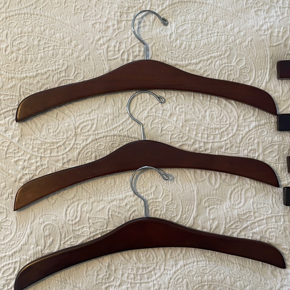 10 piece wood hanger set, espresso finish